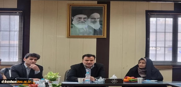 برگزاری اولین نشست کمیته بانوان فعال در حوزه اشتغال و کارآفرینی با حضور فرماندار کاشان