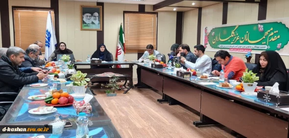 برگزاری نشست خبری ریاست محترم آموزشکده با اصحاب خبر و فعالین رسانه شهرستان کاشان