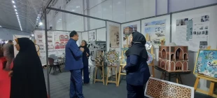 بازدید مسئولان شهرستان کاشان از غرفه های دانشکده ملی مهارت دختران نمایشگاه نوآوری و فناوری کاشان 5