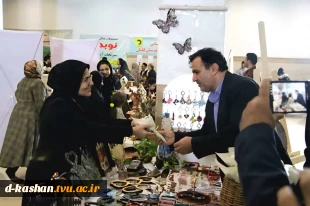 افتتاح بازارچه مشاغل خانگی زنان در کاشان 8