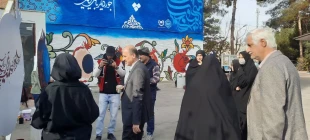 بازدید جناب آقای مهندس ممیز رئیس سازمان سیما و منظر شهرداری کاشان در آموزشکده  از روند اجرای پروژه ساخت المان‌ انار به مناسبت شب یلدا  4