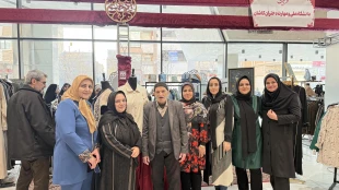 بازدید دکتر مصطفی معینی نماینده مردم کاشان و آران و‌بیدگل در مجلس شورای اسلامی از نمایشگاه ششمین جشنواره ملی فرهنگی هنری پژوهشی فردخت  4