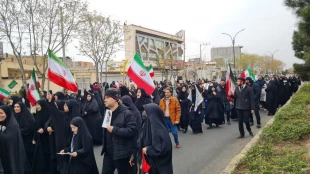 حضور دانشگاهیان آموزشکده ملی مهارت دختران کاشان در راه پیمایی روز قدس 3