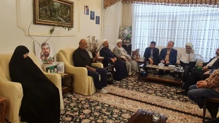 دیدار و تکریم ریاست آموزشکده ملی مهارت دختران کاشان از خانواده شهید گرانقدر سید ابوالفضل اجتهد 6